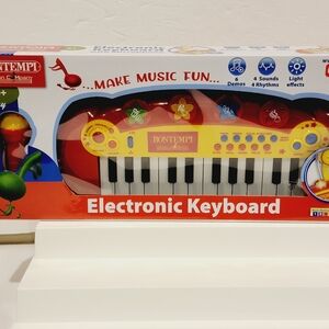 Bontempi 12 2931 24 Key Electronic Keyboard with Microphone, Multi-Color